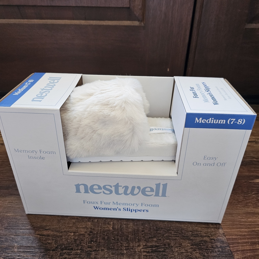 Nestwell White Faux Fur Women's Slippers